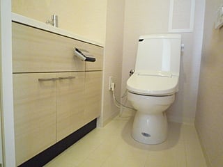 トイレ　リフォーム　広くなる　独立手洗器　札幌市　豊平区